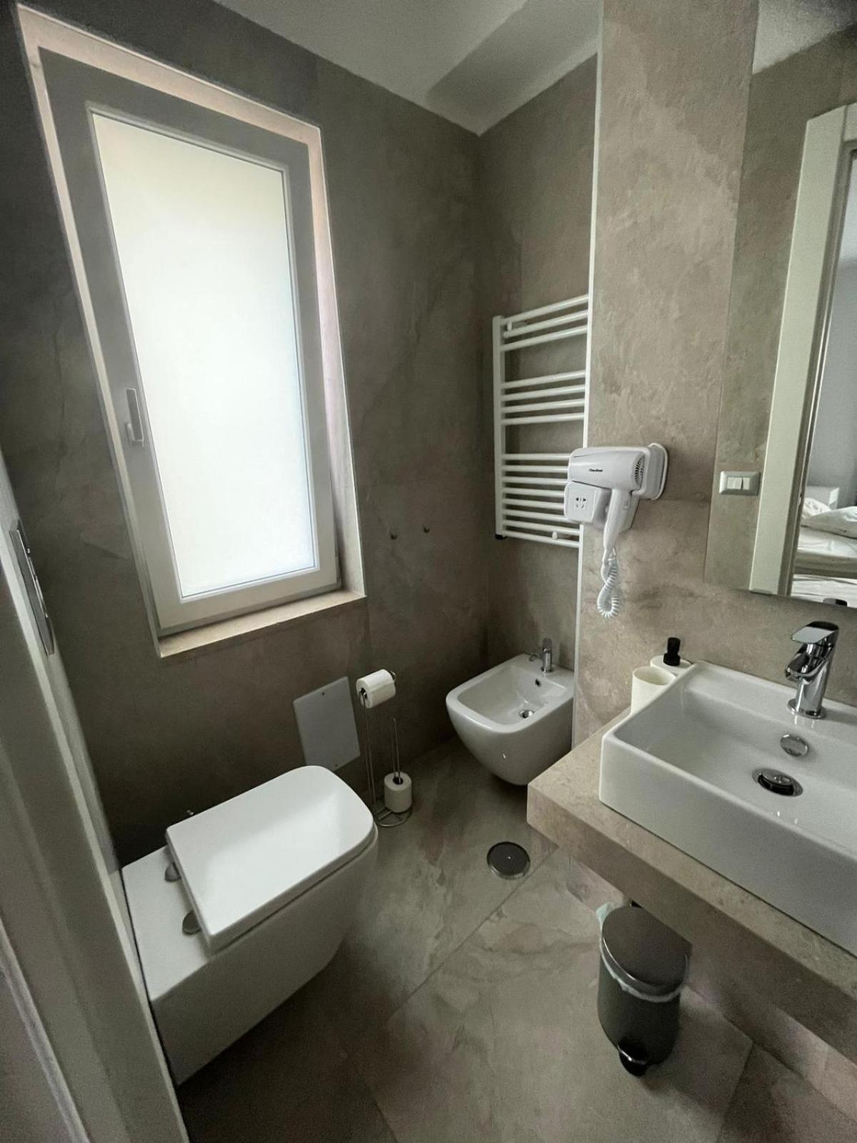 Domus Cervantes Apartment Napoli Ngoại thất bức ảnh