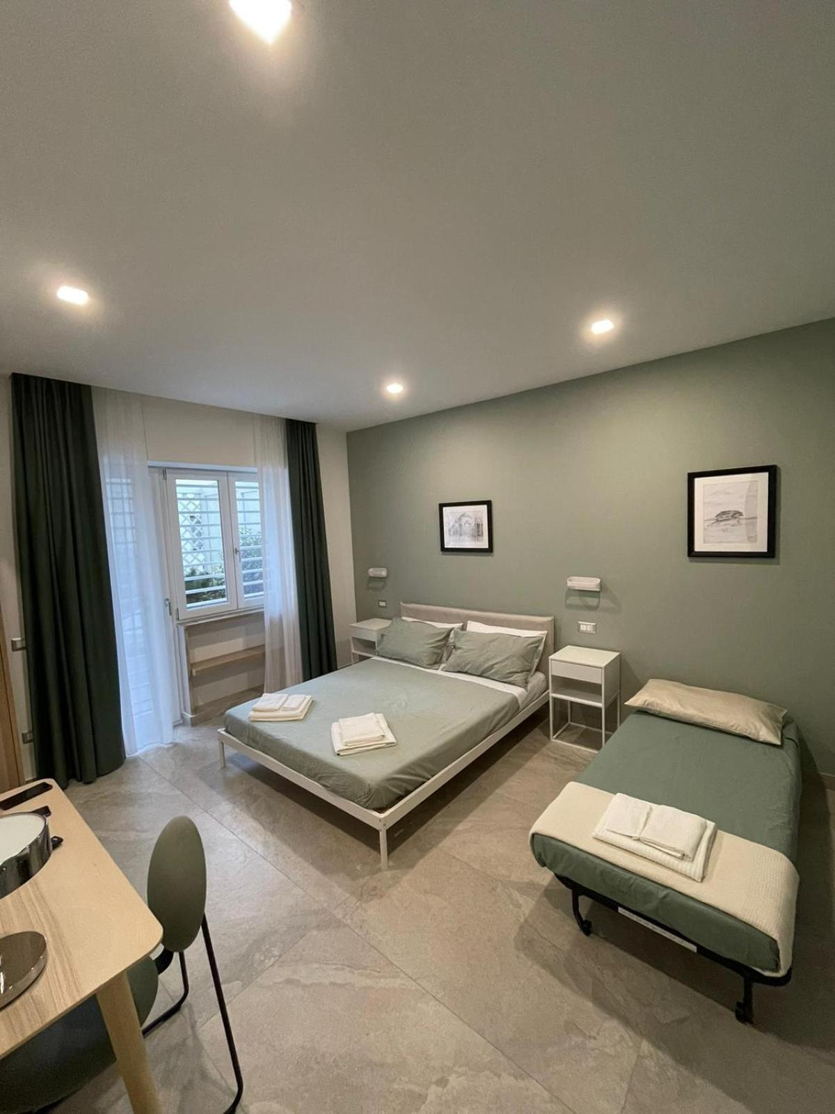 Domus Cervantes Apartment Napoli Ngoại thất bức ảnh