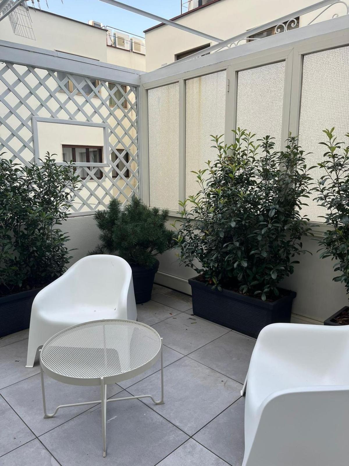 Domus Cervantes Apartment Napoli Ngoại thất bức ảnh