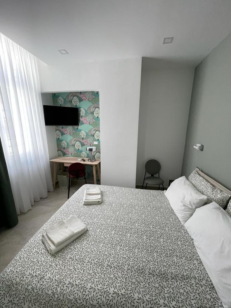 Domus Cervantes Apartment Napoli Ngoại thất bức ảnh